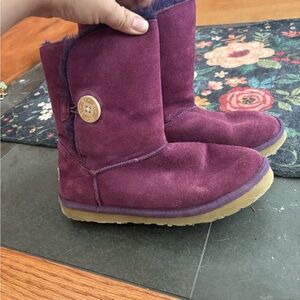 UGG Women's Classic Short Boots
Purple